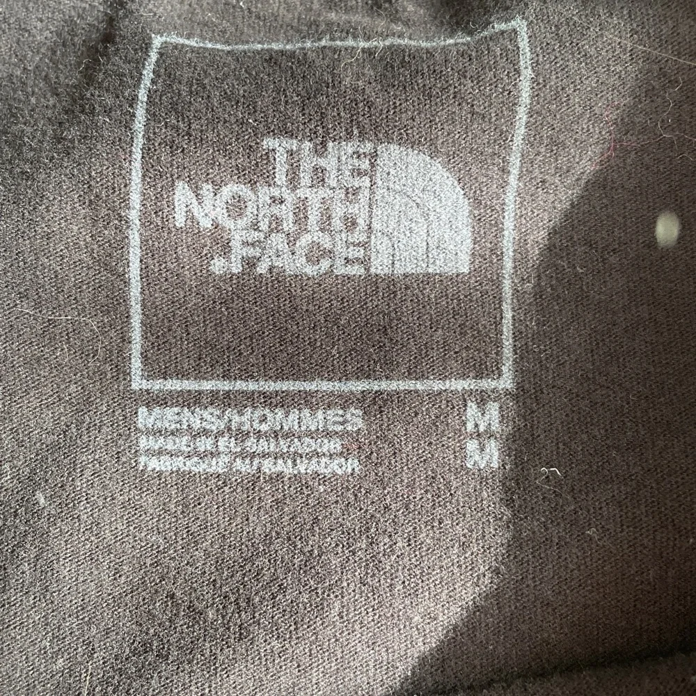 The North Face Men's Black Tee with Texas Flag Graphic Medium